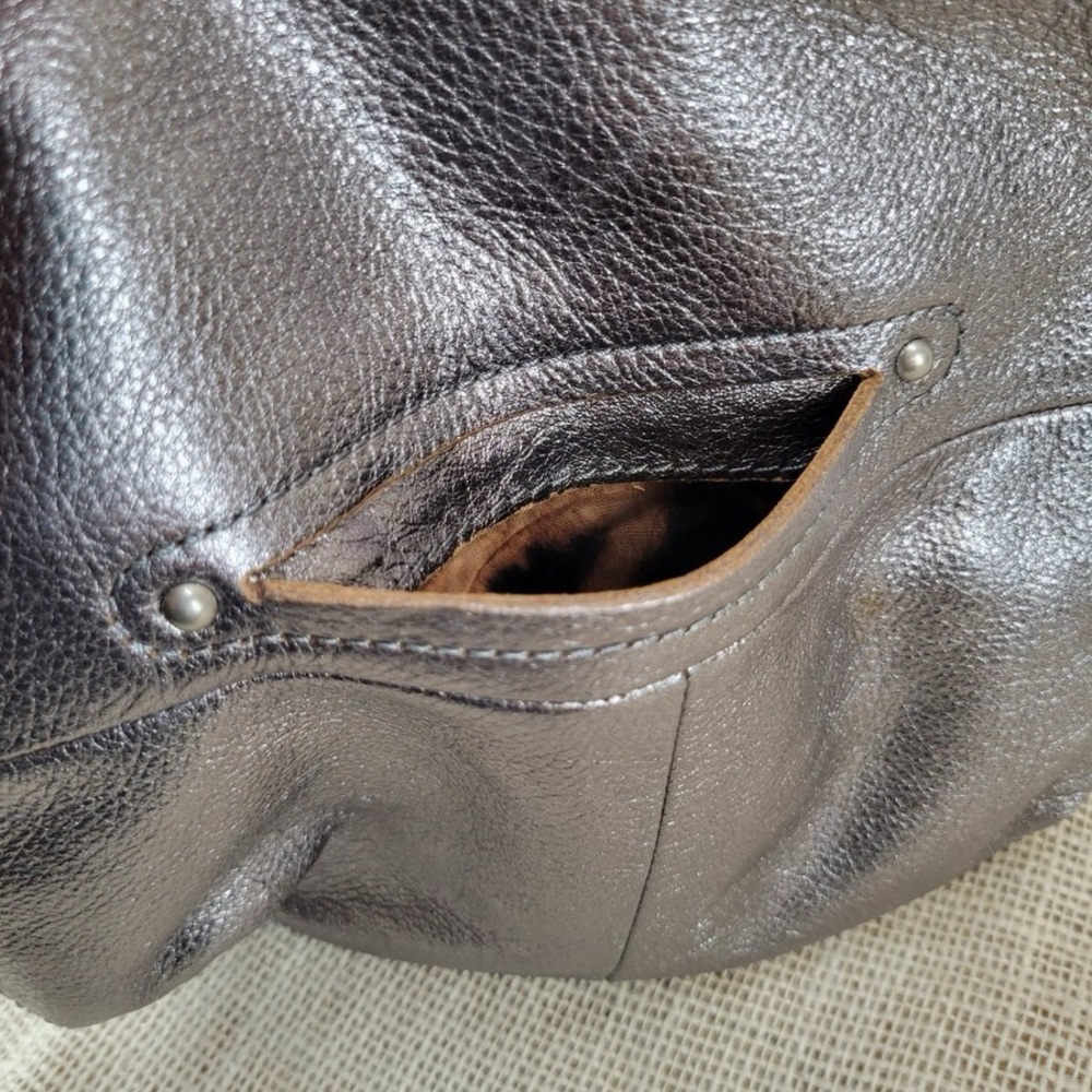 B. Makowsky Metallic Crossbody Bag - Picture 6 of 10